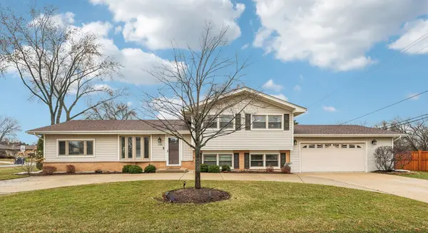 730 Lamorak Drive, Schaumburg, IL 60193