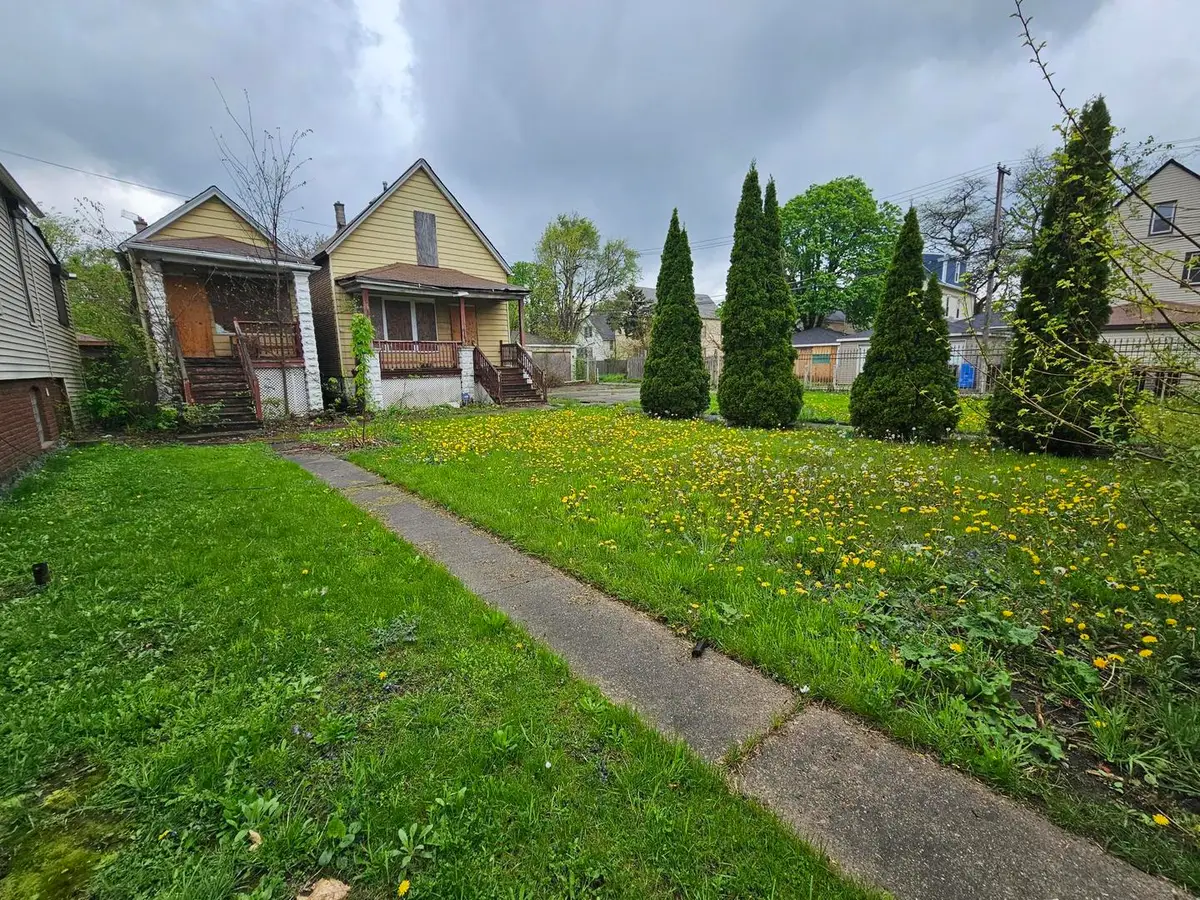 11920 S Calumet Avenue, Chicago, IL 60628 - #1