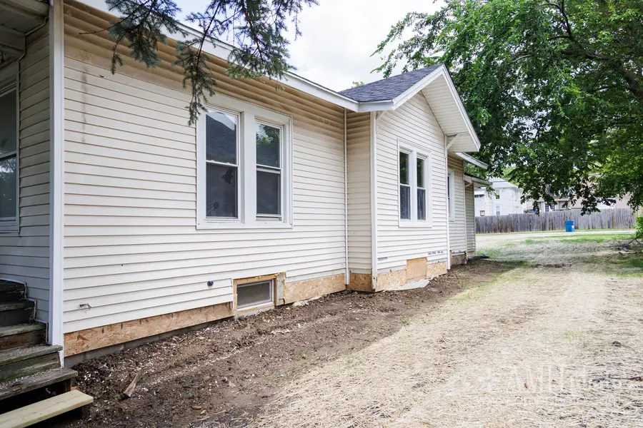360 S Elm Avenue, Kankakee, IL 60901 - #3