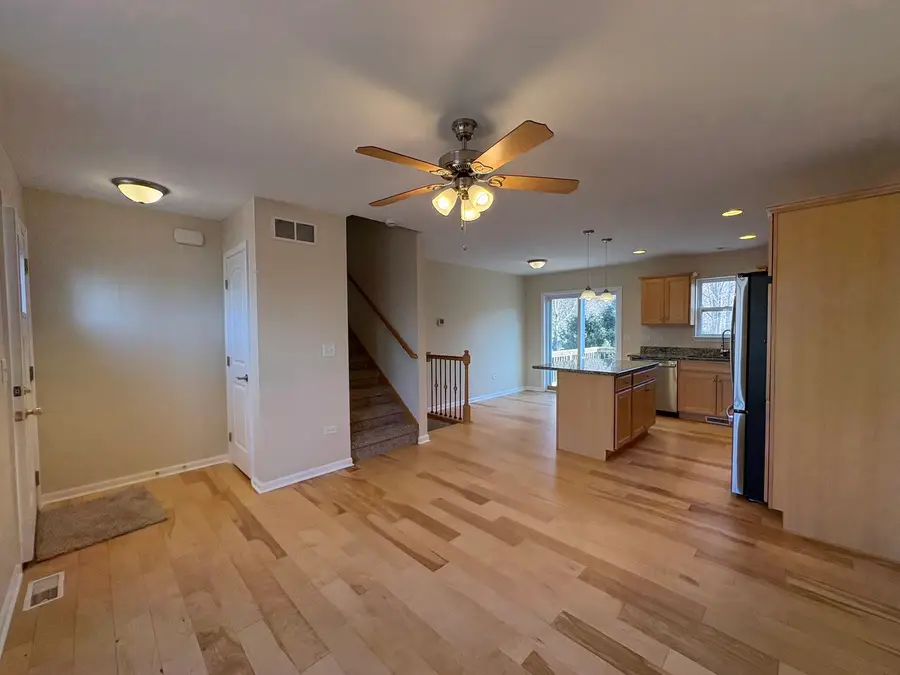 845 Hitt Street, Ottawa, IL 61350 - #3