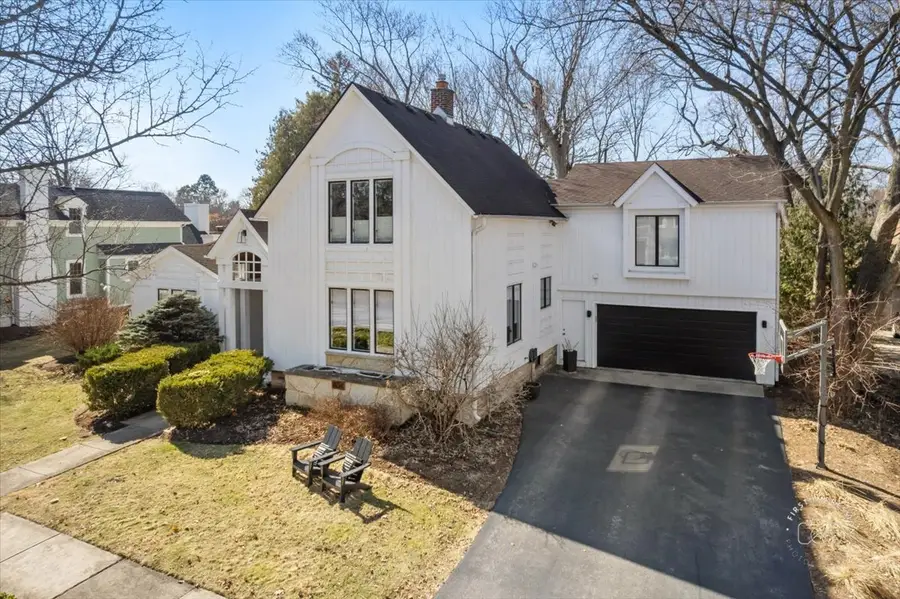 804 Dow Avenue, Geneva, IL 60134 - #2