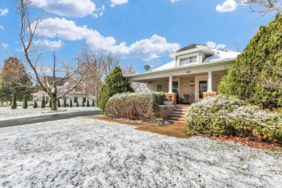 105 S Division Street, Mahomet, IL 61853 - #3