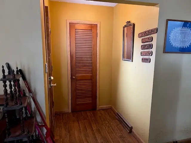 2585 S Van Brocklyn Road, Freeport, IL 61032 - #3