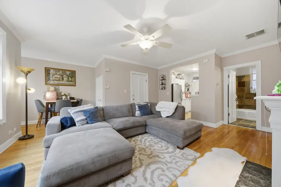 737 W Belden Avenue, Chicago, IL 60614 - #2