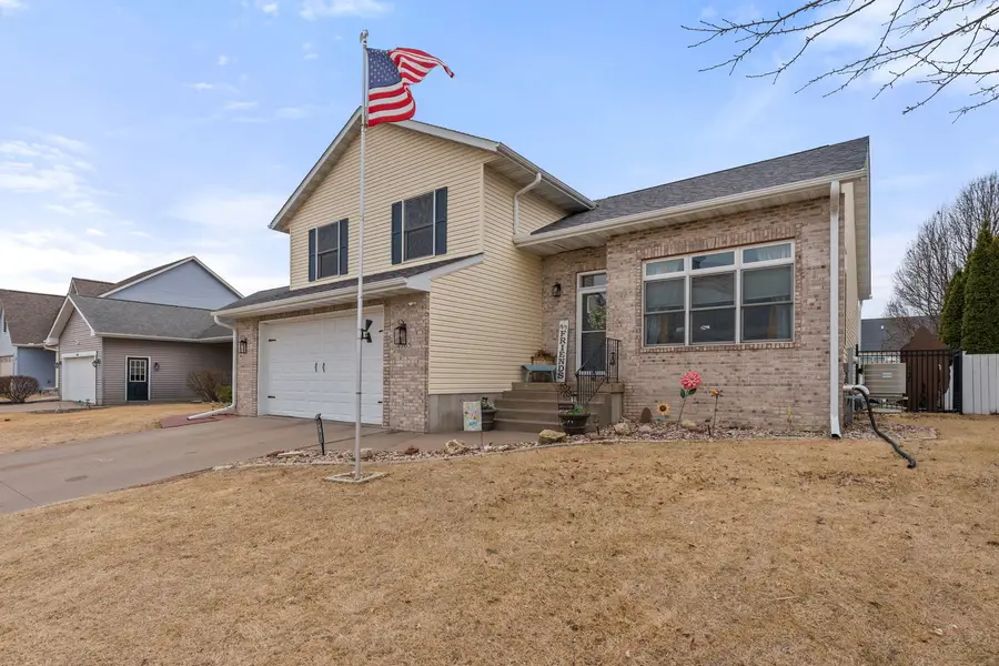 4703 W 13th Street, Davenport, IA 52804 - #2