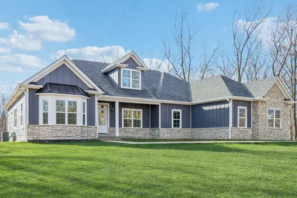 39W909 N Hathaway Lane, Geneva, IL 60134