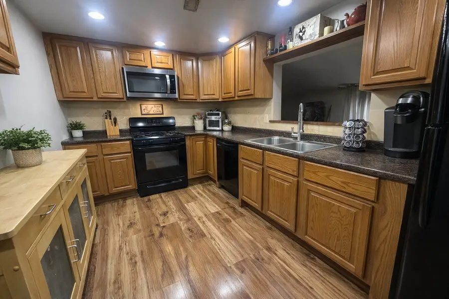 8728 S Rockwell Avenue, Evergreen Park, IL 60805 - #3