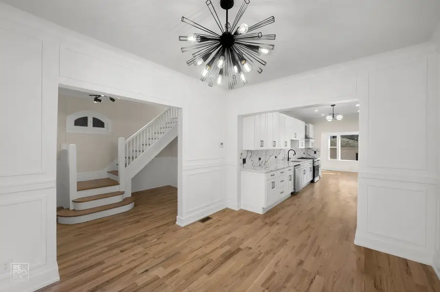 3641 N Hermitage Avenue, Chicago, IL 60613 - #3