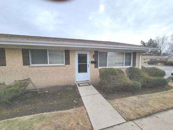 813 Valley Stream Drive #D, Wheeling, IL 60090