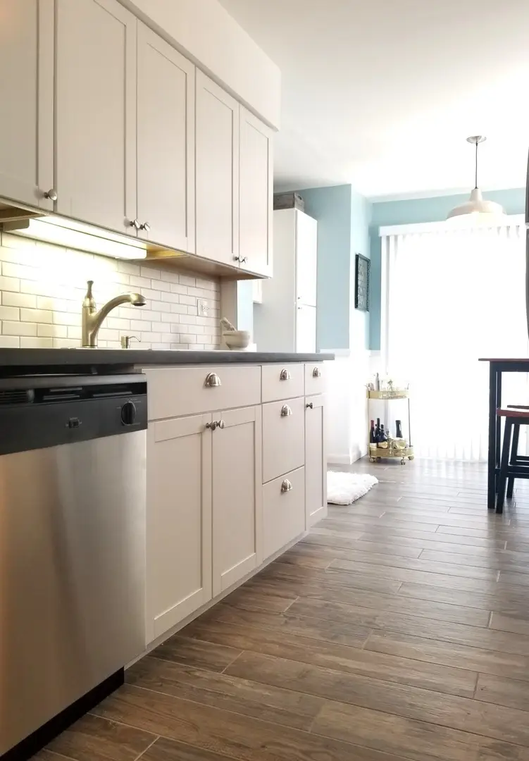 813 Valley Stream Drive #D, Wheeling, IL 60090 - #3