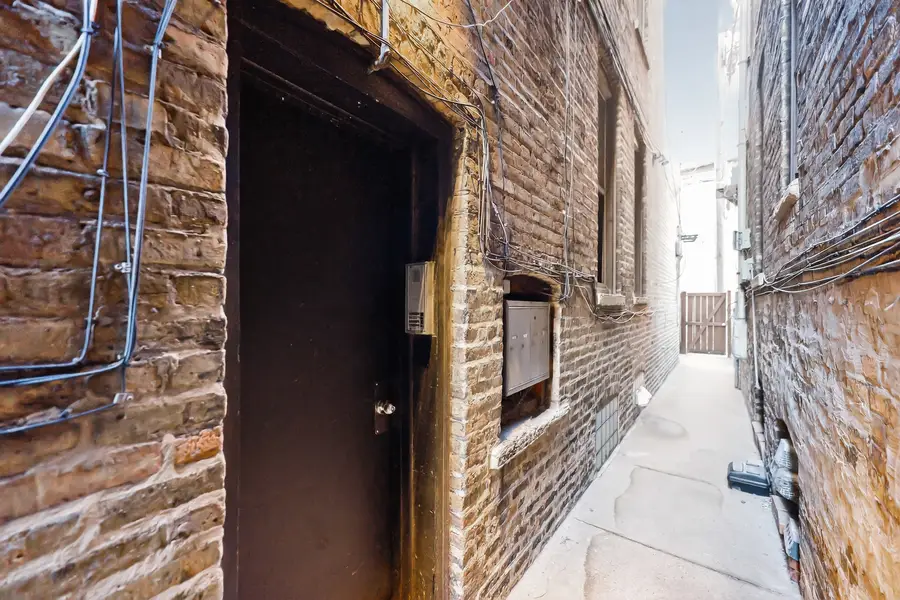 1324 W Huron Street #4R, Chicago, IL 60642 - #3