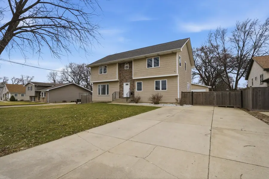 10608 Drummond Avenue, Melrose Park, IL 60164 - #3