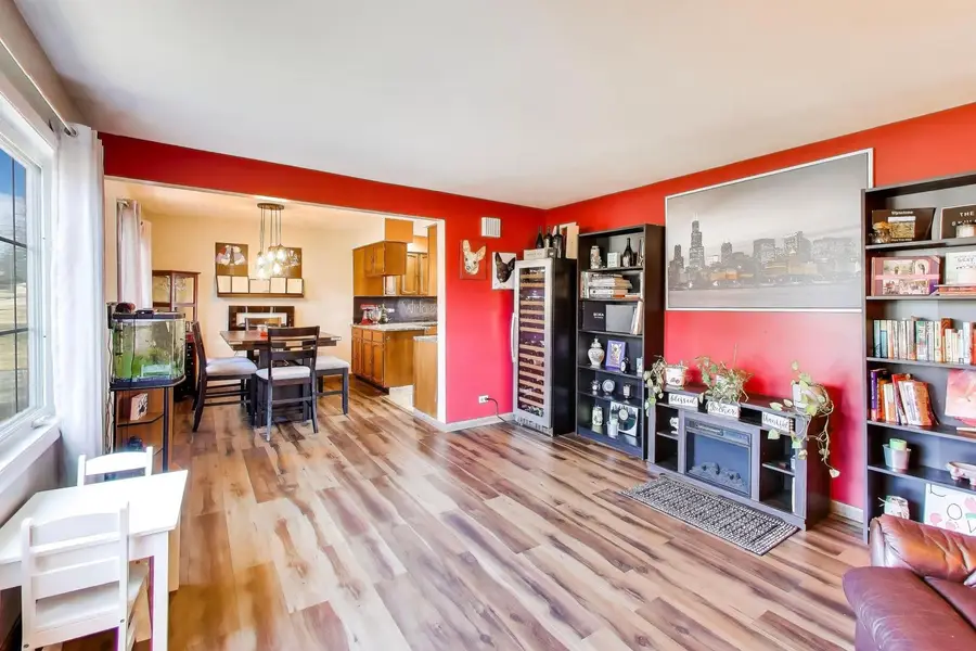 1075 Apricot Street, Hoffman Estates, IL 60169 - #2