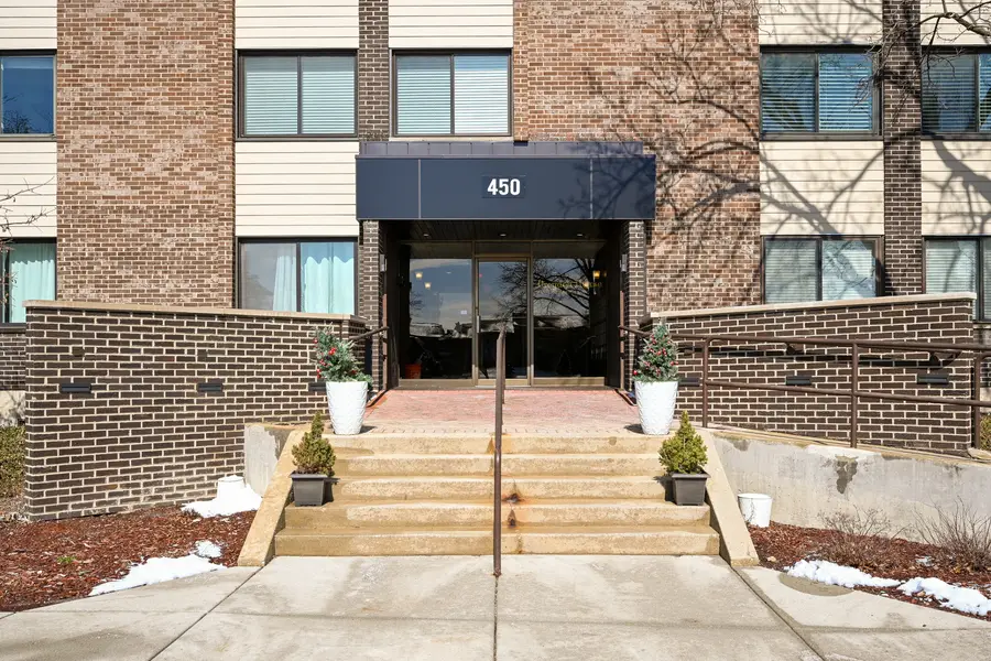 450 Raintree Court #3B, Glen Ellyn, IL 60137 - #2