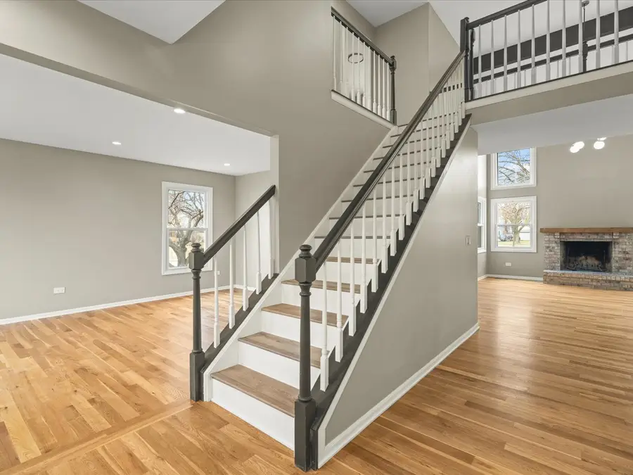 256 Hill N Dale Court, Gurnee, IL 60031 - #3