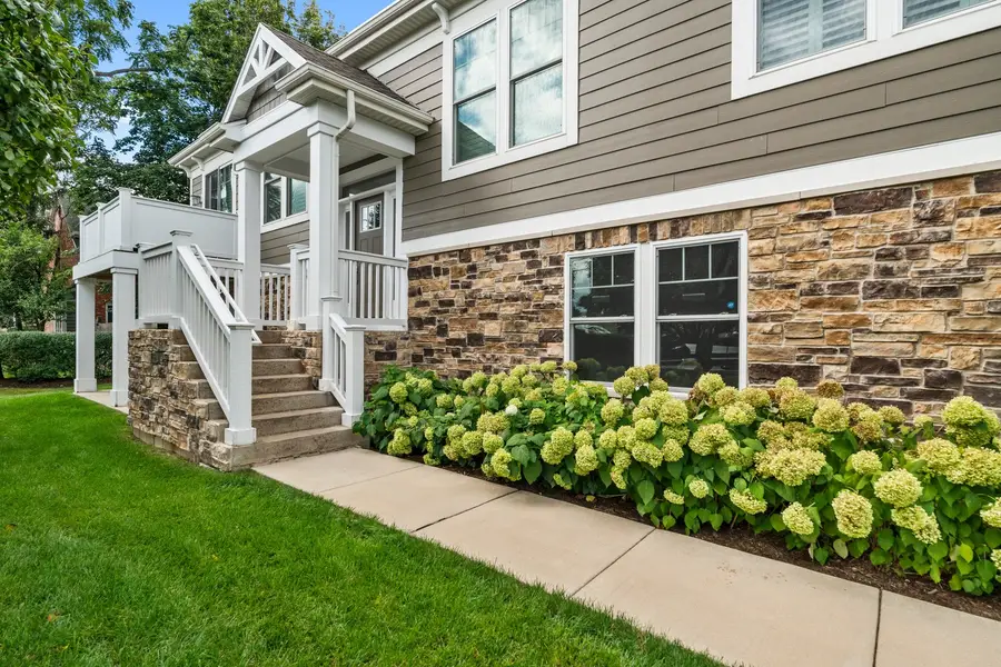 826 Chestnut Street, Deerfield, IL 60015 - #2