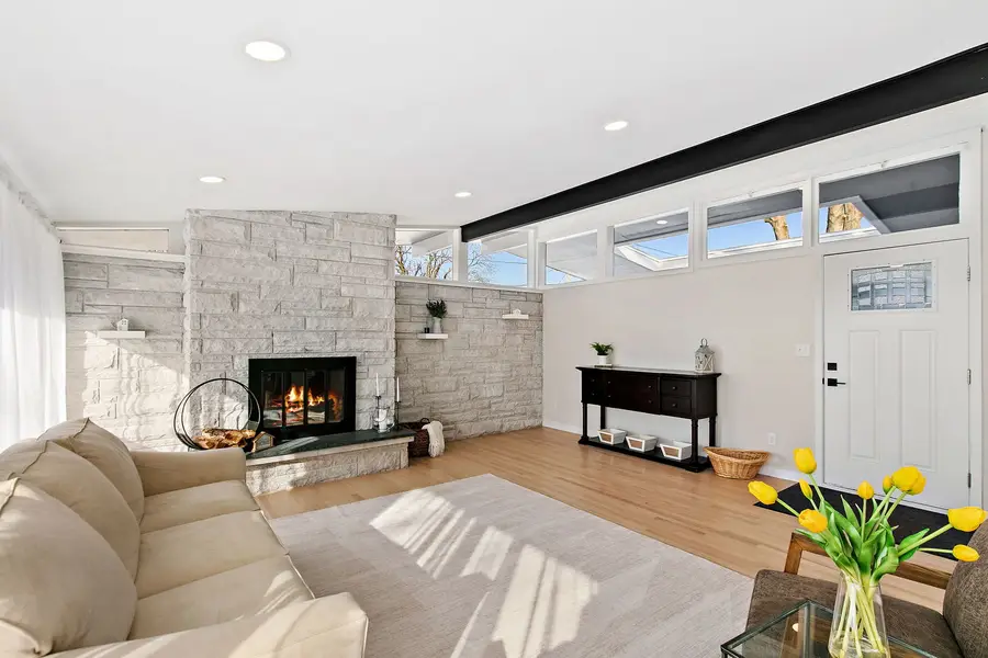 411 S 1st Street, Elburn, IL 60119 - #3