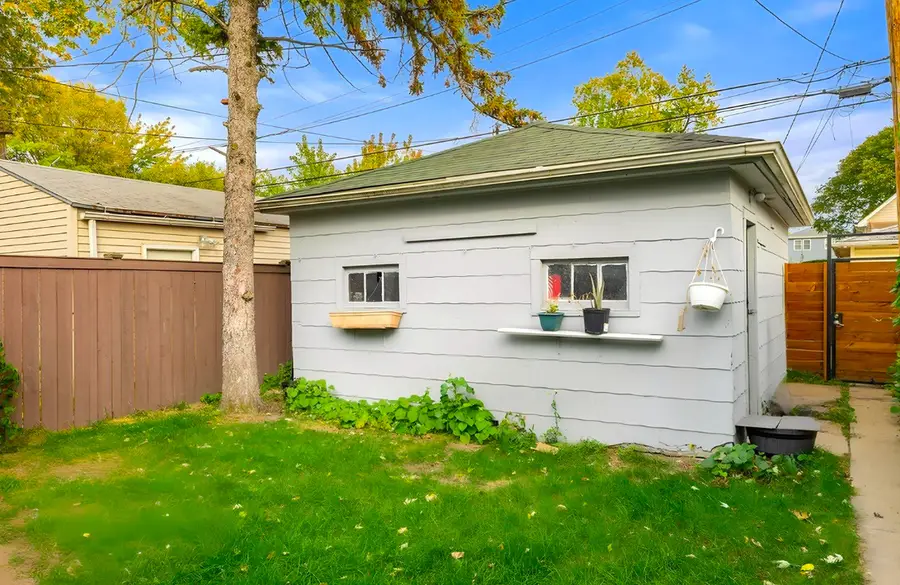1182 S Taylor Avenue S, Oak Park, IL 60304 - #3