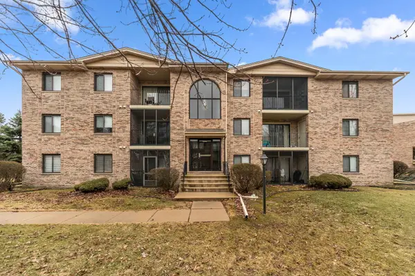 4926 134th Street #204, Crestwood, IL 60418
