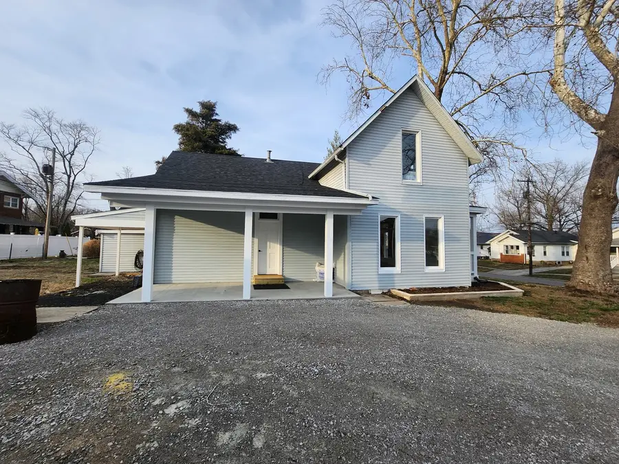 309 N Main Street, Pinckneyville, IL 62274 - #2