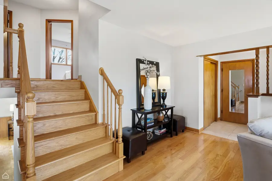 701 Preston Lane, Schaumburg, IL 60193 - #3