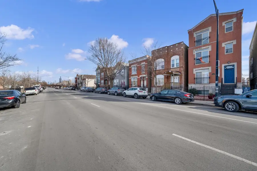 2665 W Warren Boulevard #1, Chicago, IL 60612 - #3