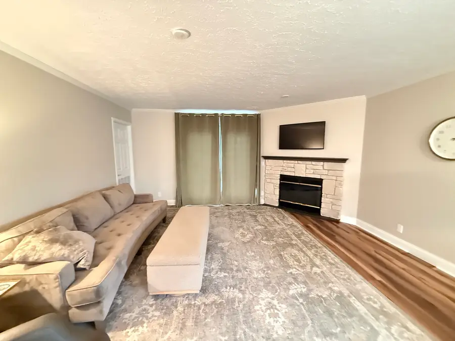 201 Begonia Drive, Matteson, IL 60443 - #3