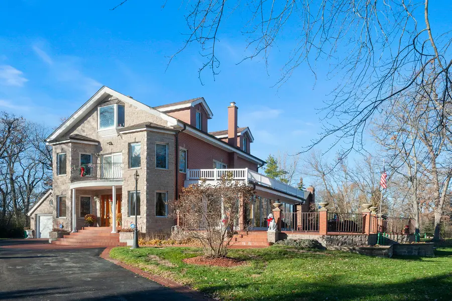 300 N Bradley Road, Libertyville, IL 60048 - #3