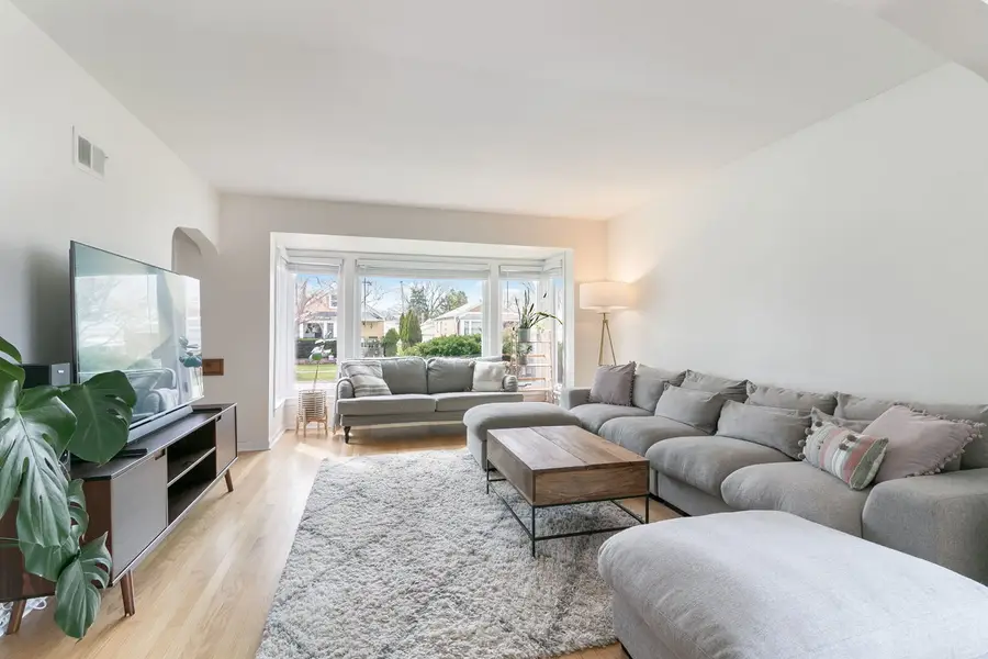 2233 S 14th Avenue, North Riverside, IL 60546 - #2