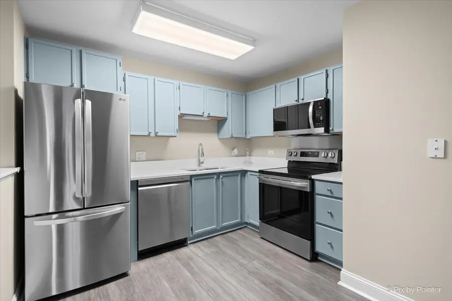 605 Barrington Avenue #222, East Dundee, IL 60118 - #3