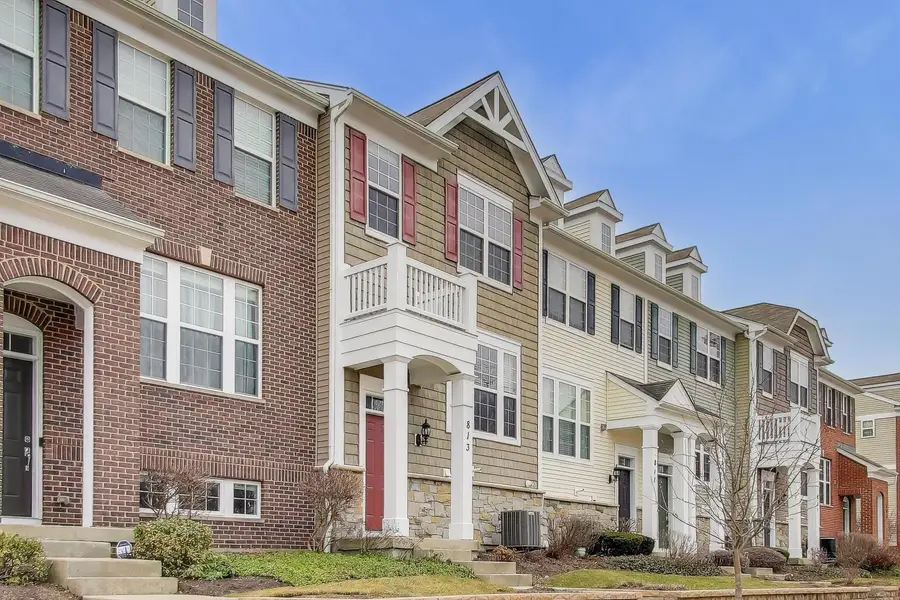 813 E Hamlin Lane, Arlington Heights, IL 60004 - #2