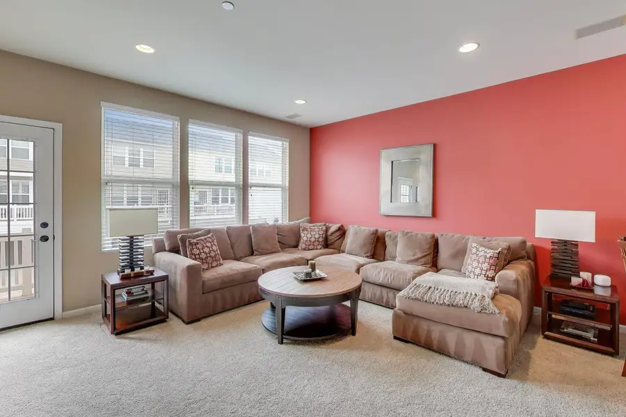 813 E Hamlin Lane, Arlington Heights, IL 60004 - #3