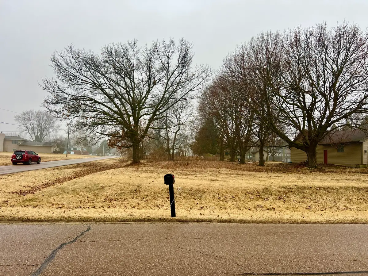 990 Holiday Drive, Lake Holiday, IL 60548 - #1