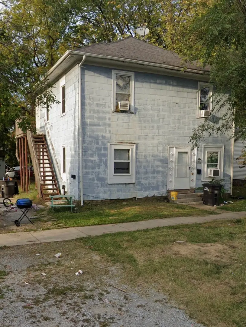 310 W Pecan Street, Carbondale, IL 62901 - #1