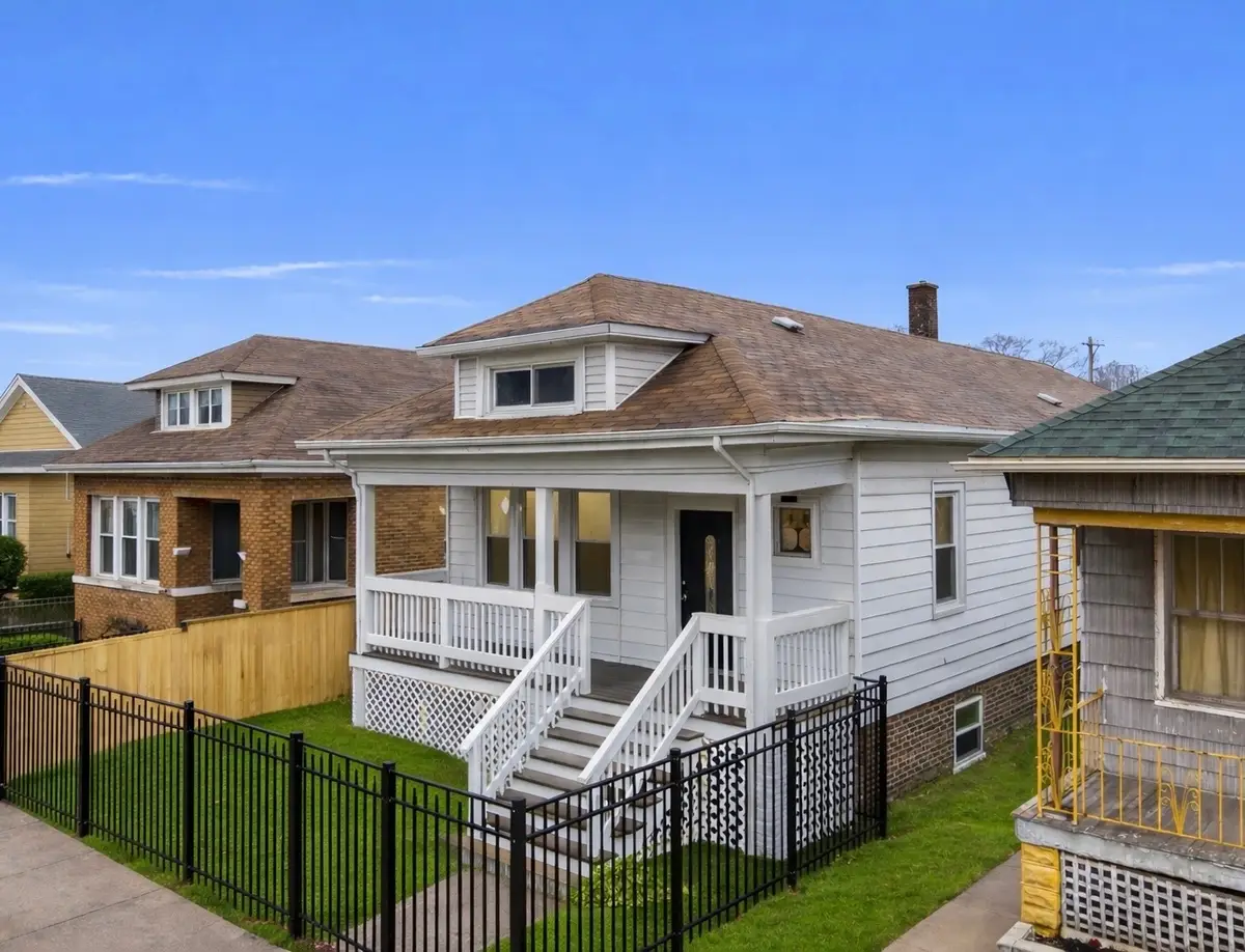 8418 S Essex Avenue, Chicago, IL 60617 - #1