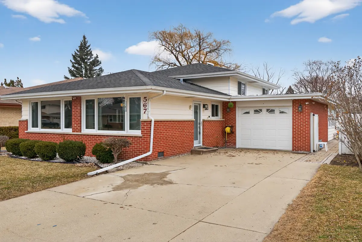 567 Bedford Lane, Des Plaines, IL 60016 - #1
