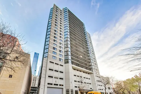 33 W Delaware Place #21H, Chicago, IL 60610