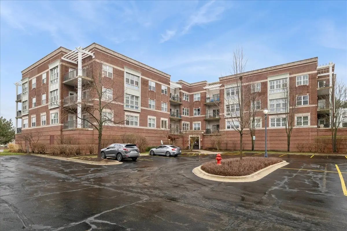 310 E Church Street #308, Libertyville, IL 60048 - #1