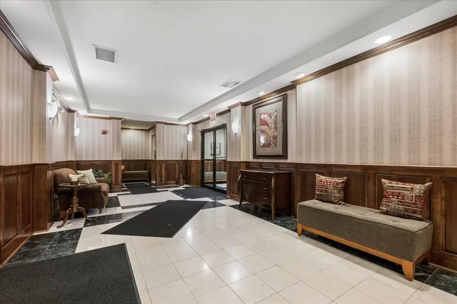 310 E Church Street #308, Libertyville, IL 60048 - #2