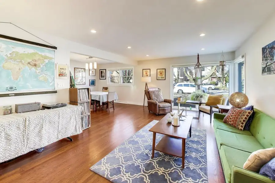 9043 Kenton Avenue, Skokie, IL 60076 - #3