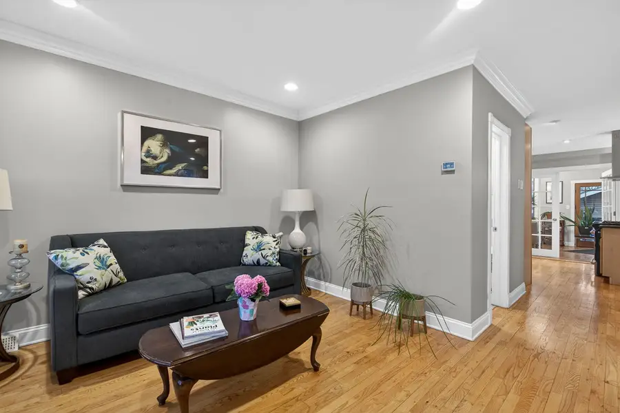 4608 Hawthorne Avenue, Lyons, IL 60534 - #3