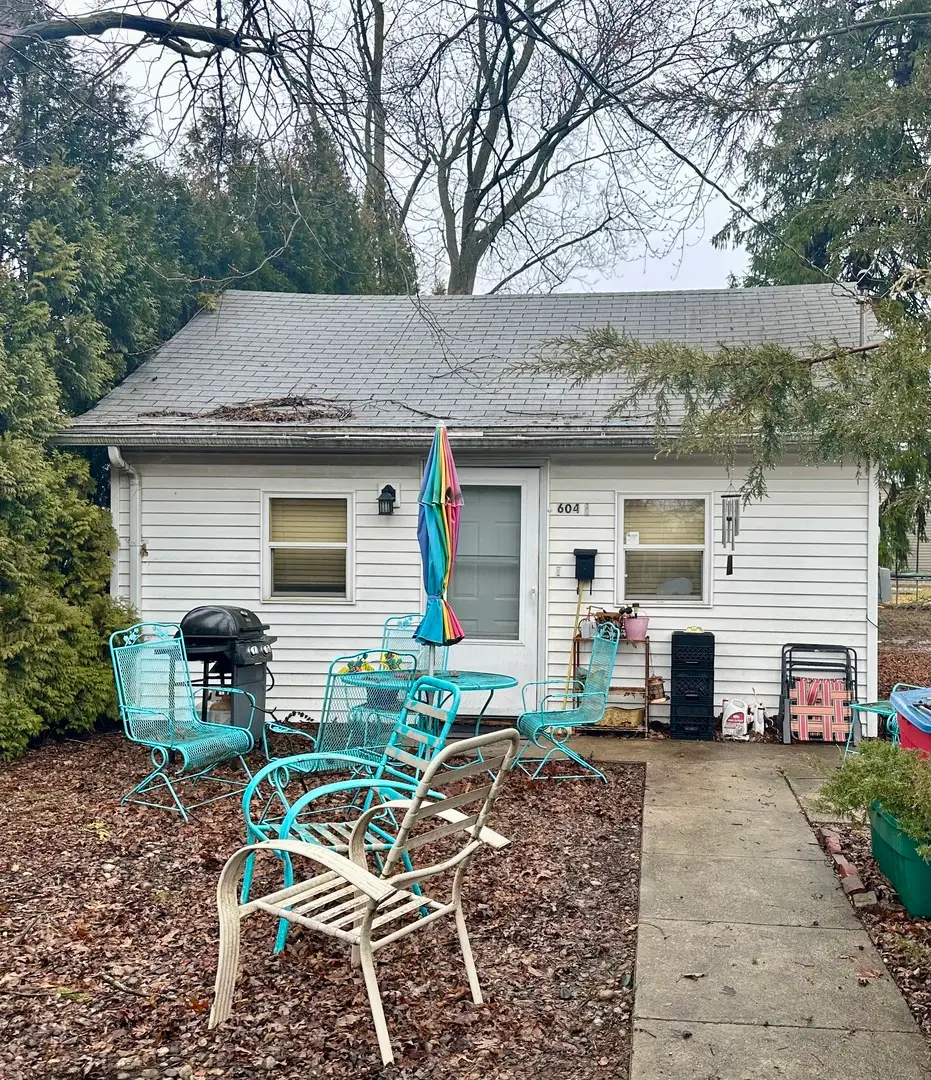 604 E Houghton Street, Tuscola, IL 61953 - #1