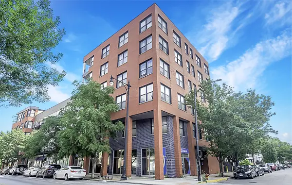 Address Withheld By Seller, Chicago, IL 60608