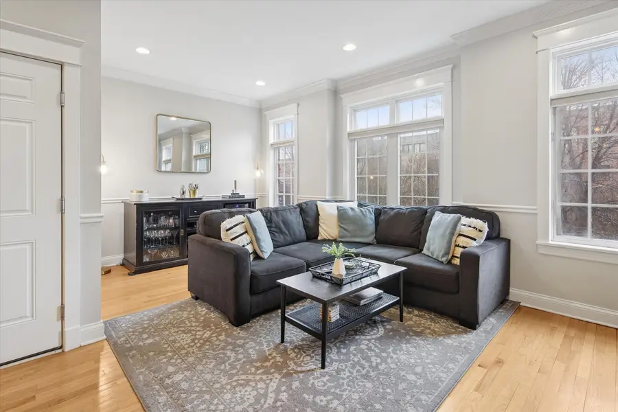 1539 W Montana Street #2, Chicago, IL 60614 - #3