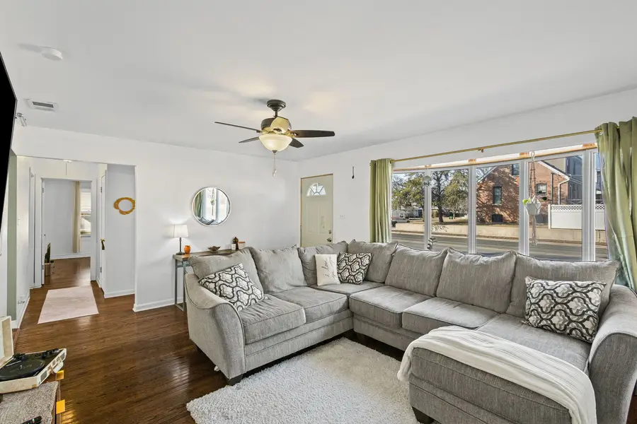 9301 S 54th Court, Oak Lawn, IL 60453 - #3