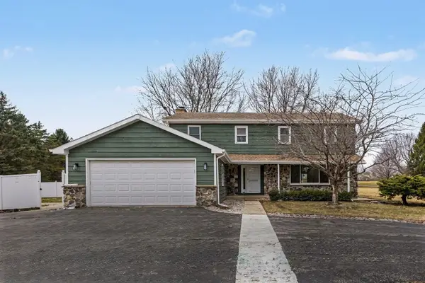 3002 N Maple Tree Lane, Wadsworth, IL 60083