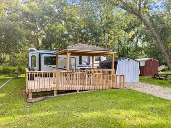 17/83 Woodhaven, Sublette, IL 61367