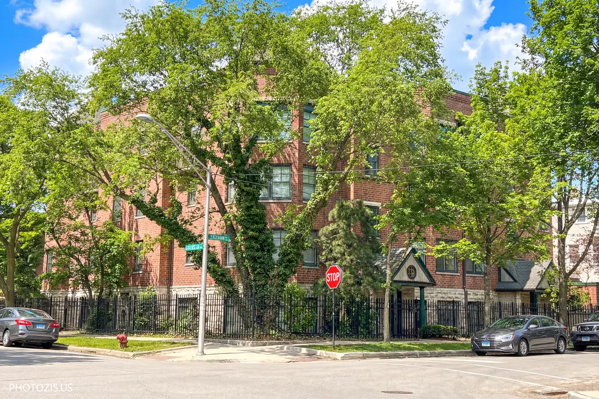 2500 N Seminary Avenue #4E, Chicago, IL 60614 - #1