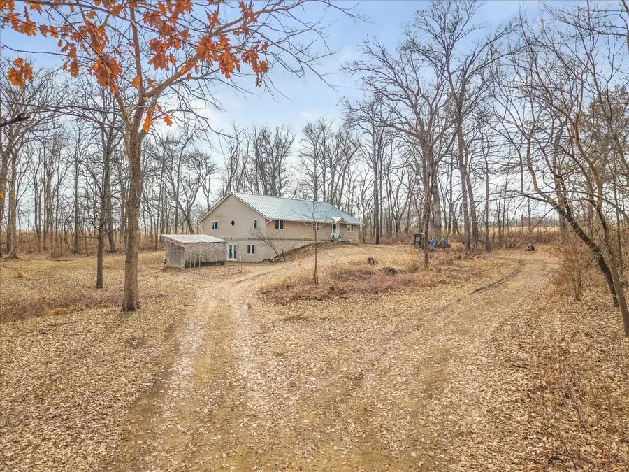 11660 Farm School Road, Durand, IL 61024 - #2