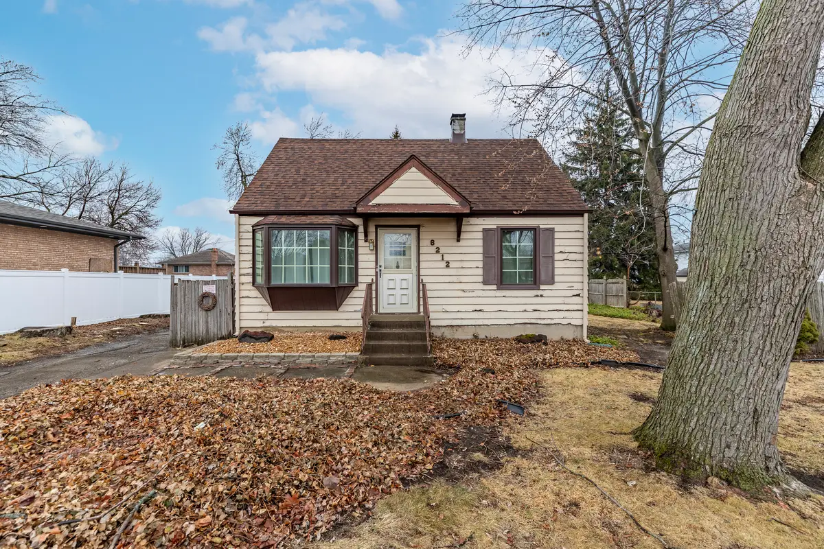 6212 W 92nd Place, Oak Lawn, IL 60453 - #1